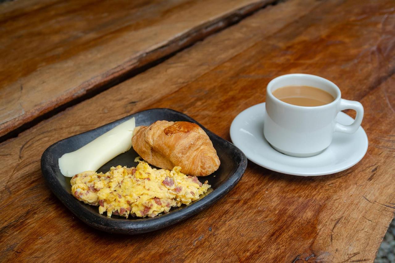 Ayenda Flora Jaguar Bed & Breakfast Ibague Bagian luar foto